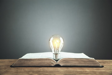 中国历史上在世界上最强大的时候、最屈辱的时候、最繁荣的时候分别是哪个朝代