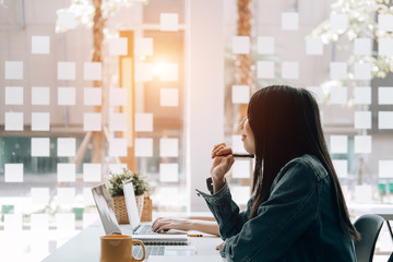 中国历史上在世界上最强大的时候、最屈辱的时候、最繁荣的时候分别是哪个朝代