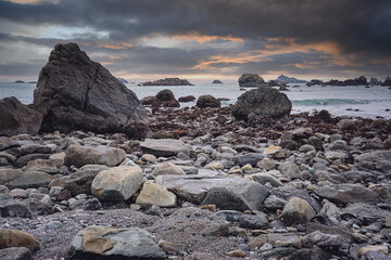 人类幼崽在护食的时候有多可爱呢？