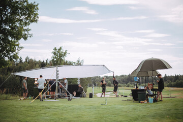 上哪儿找一年级要讲的故事呀儿？