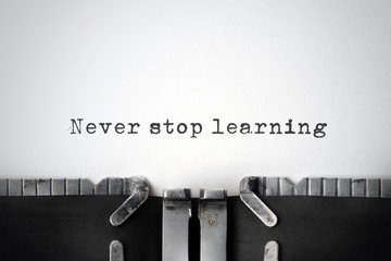 上哪儿找一年级要讲的故事呀儿？