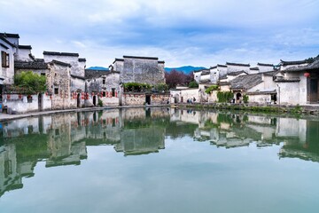 古诗不识庐山真面目的下一句是什么