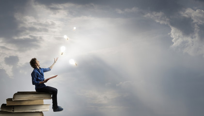 上哪儿找一年级要讲的故事呀儿？